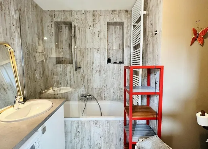 Cozy Retreat With Large Balcony Near Schoenbrunn Apartment
